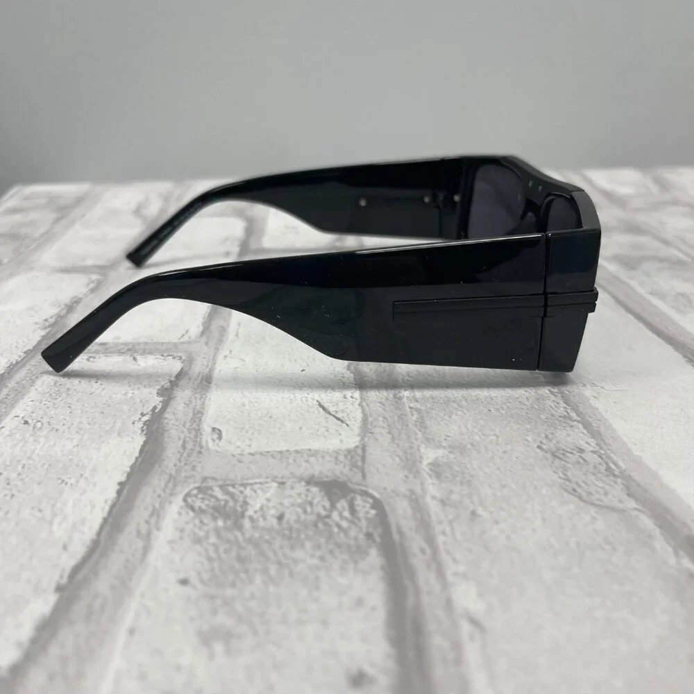 GIVENCHY Black Square Mask GV40011 Sunglasses